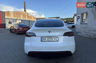 Внедорожник / Кроссовер Tesla Model Y 2020 в 