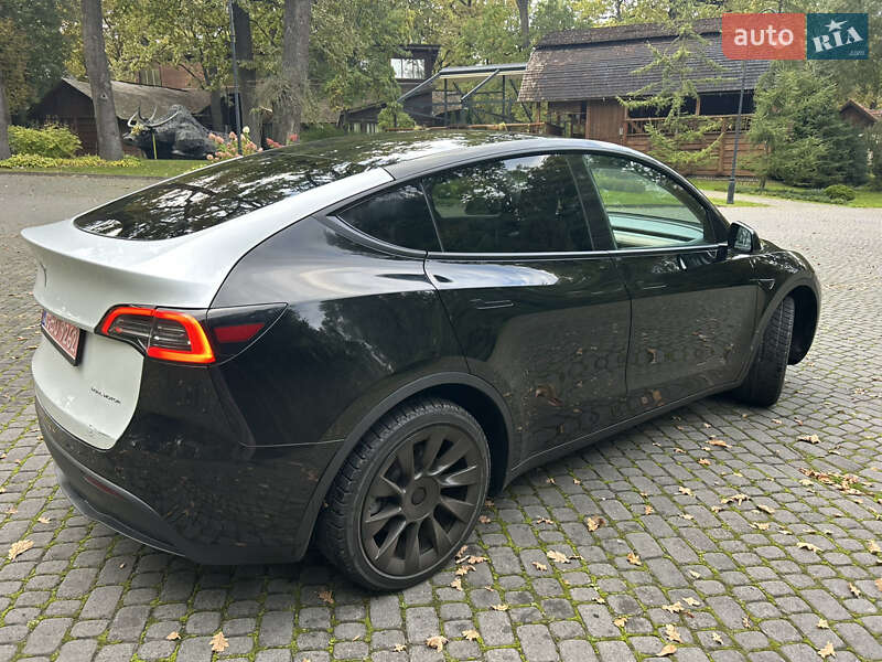 Внедорожник / Кроссовер Tesla Model Y 2020 в Львове