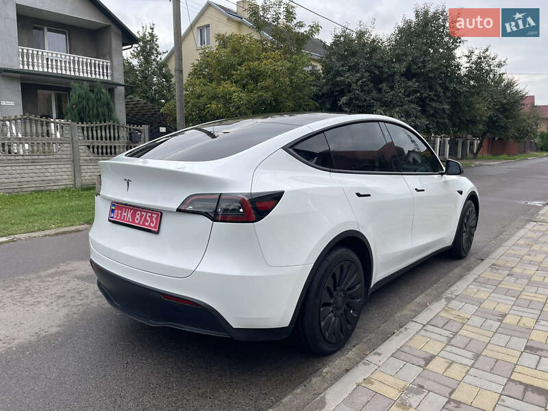 Внедорожник / Кроссовер Tesla Model Y 2023 в Луцке