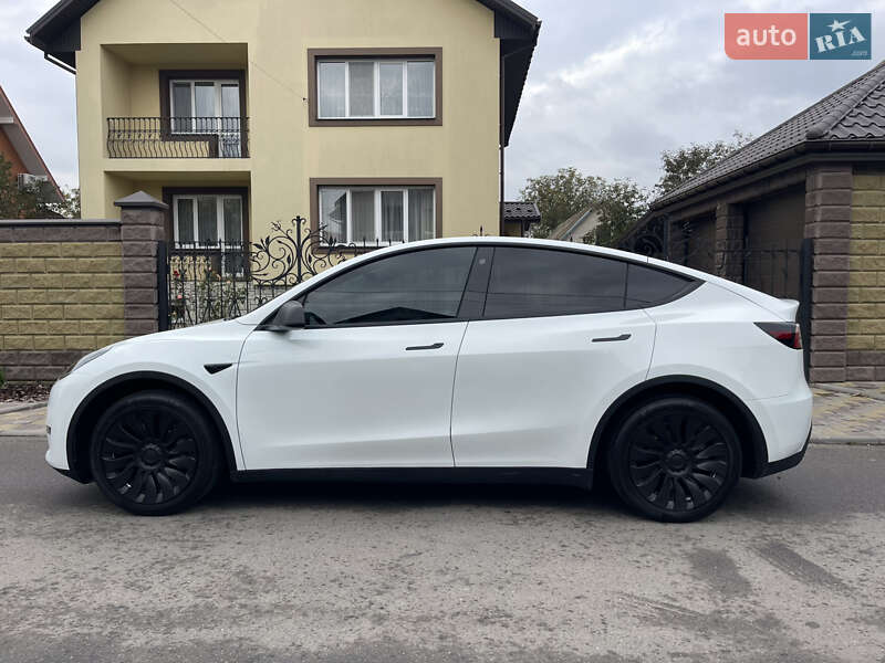 Внедорожник / Кроссовер Tesla Model Y 2023 в Луцке