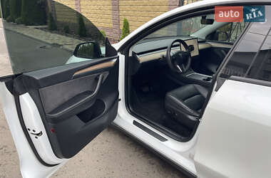 Внедорожник / Кроссовер Tesla Model Y 2023 в 