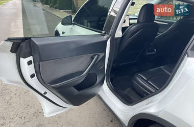 Внедорожник / Кроссовер Tesla Model Y 2023 в 