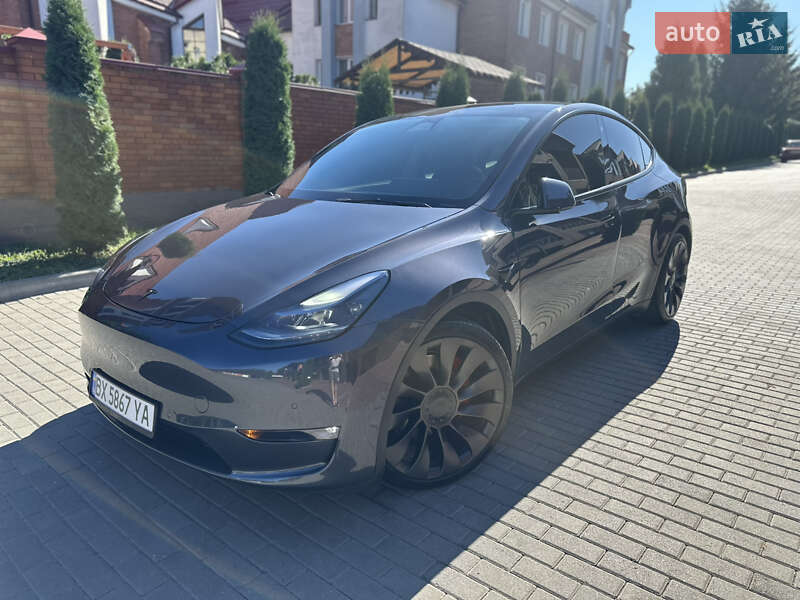 Позашляховик / Кросовер Tesla Model Y 2021 в Хмельницькому