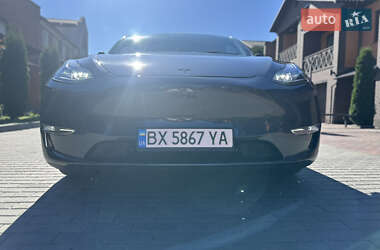 Внедорожник / Кроссовер Tesla Model Y 2021 в 