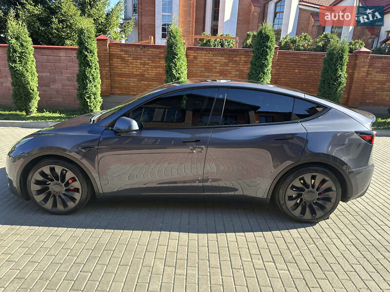 Позашляховик / Кросовер Tesla Model Y 2021 в Хмельницькому