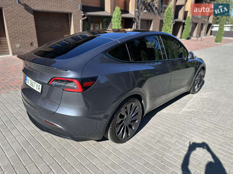 Позашляховик / Кросовер Tesla Model Y 2021 в Хмельницькому