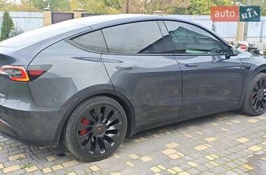 Позашляховик / Кросовер Tesla Model Y 2022 в 