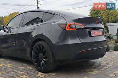 Позашляховик / Кросовер Tesla Model Y 2022 в 