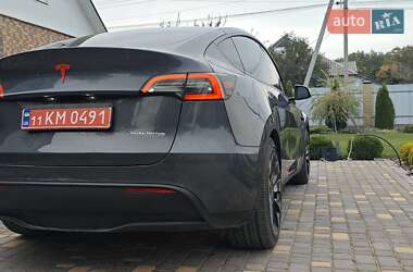 Позашляховик / Кросовер Tesla Model Y 2022 в 