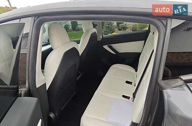 Позашляховик / Кросовер Tesla Model Y 2022 в 