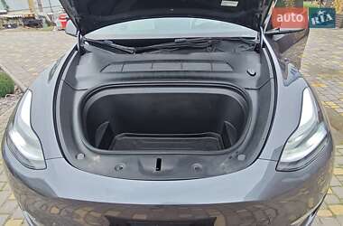 Позашляховик / Кросовер Tesla Model Y 2022 в 