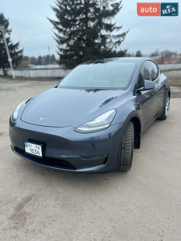 Tesla Model Y 2022