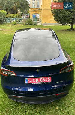 Позашляховик / Кросовер Tesla Model Y 2023 в 