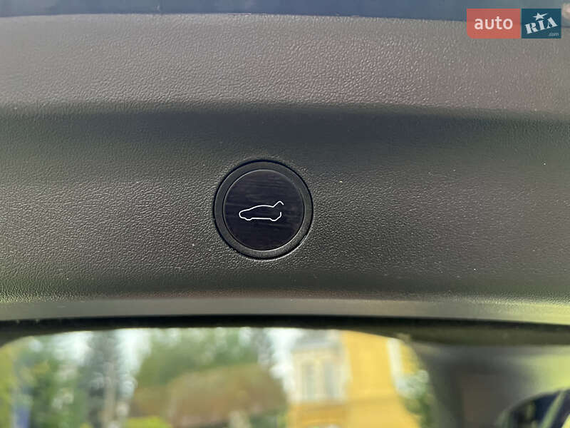 Позашляховик / Кросовер Tesla Model Y 2023 в Львові