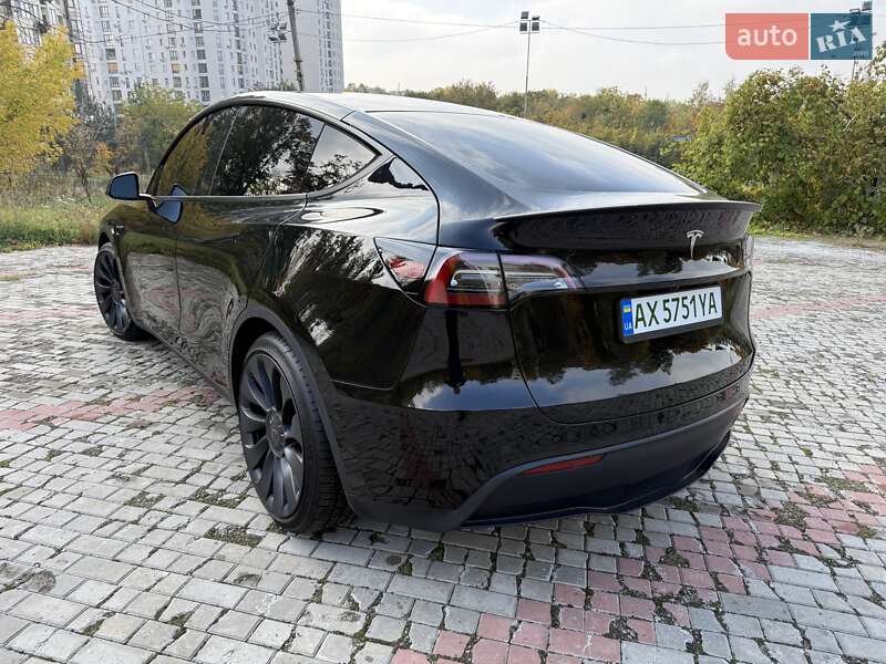 Позашляховик / Кросовер Tesla Model Y 2023 в Харкові