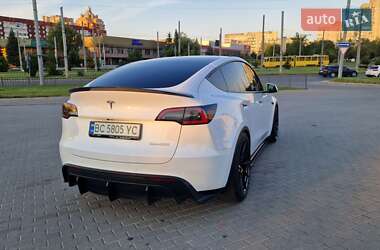 Внедорожник / Кроссовер Tesla Model Y 2022 в 