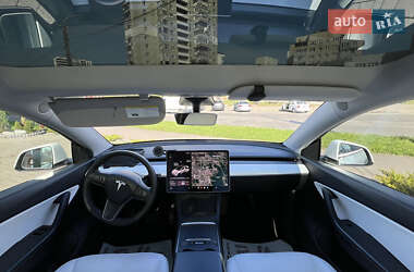 Внедорожник / Кроссовер Tesla Model Y 2021 в 