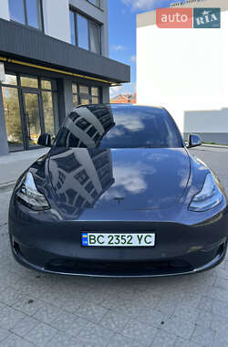 Внедорожник / Кроссовер Tesla Model Y 2021 в 