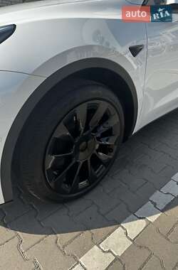 Внедорожник / Кроссовер Tesla Model Y 2022 в 