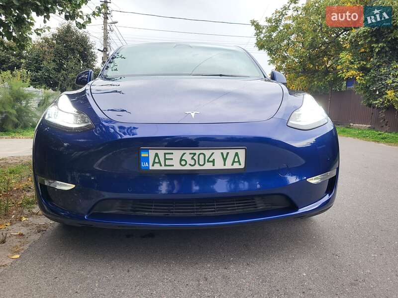 Позашляховик / Кросовер Tesla Model Y 2022 в  фото Позашляховик / Кросовер Tesla Model Y 2022 в