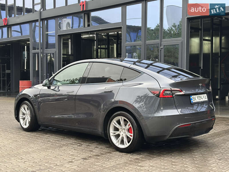 Позашляховик / Кросовер Tesla Model Y 2020 в Рівному