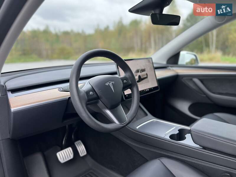 Позашляховик / Кросовер Tesla Model Y 2023 в Звягелі