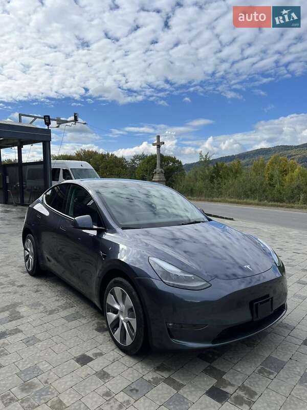 Внедорожник / Кроссовер Tesla Model Y 2023 в 