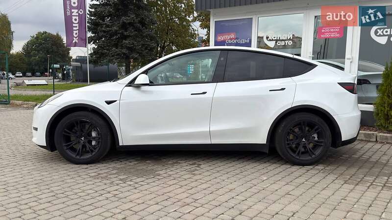 Внедорожник / Кроссовер Tesla Model Y 2023 в Львове фото 6 Внедорожник / Кроссовер Tesla Model Y 2023 в Львове