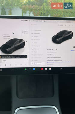 Позашляховик / Кросовер Tesla Model Y 2022 в 