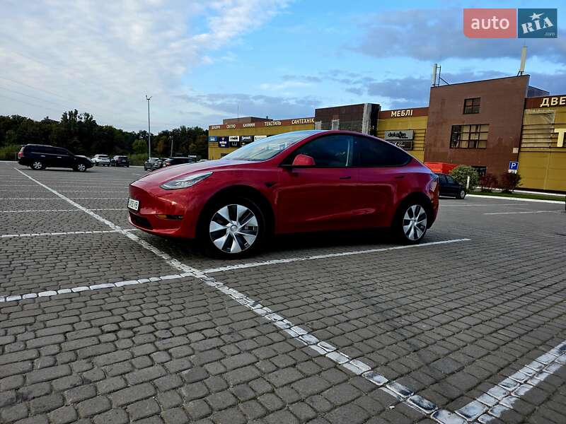 Позашляховик / Кросовер Tesla Model Y 2020 в 