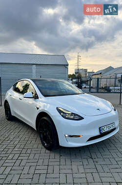 Внедорожник / Кроссовер Tesla Model Y 2023 в Львове