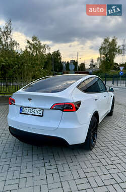 Внедорожник / Кроссовер Tesla Model Y 2023 в 
