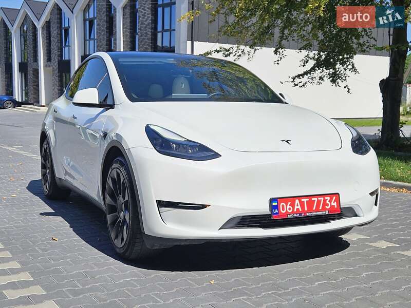 Позашляховик / Кросовер Tesla Model Y 2023 в Тернополі