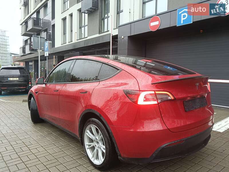 Позашляховик / Кросовер Tesla Model Y 2023 в Львові