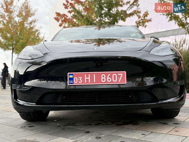 Внедорожник / Кроссовер Tesla Model Y 2023 в Киеве