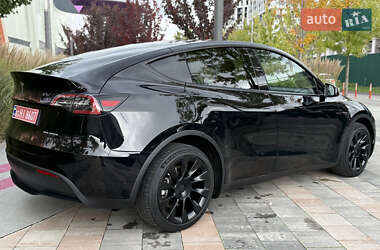 Позашляховик / Кросовер Tesla Model Y 2023 в 