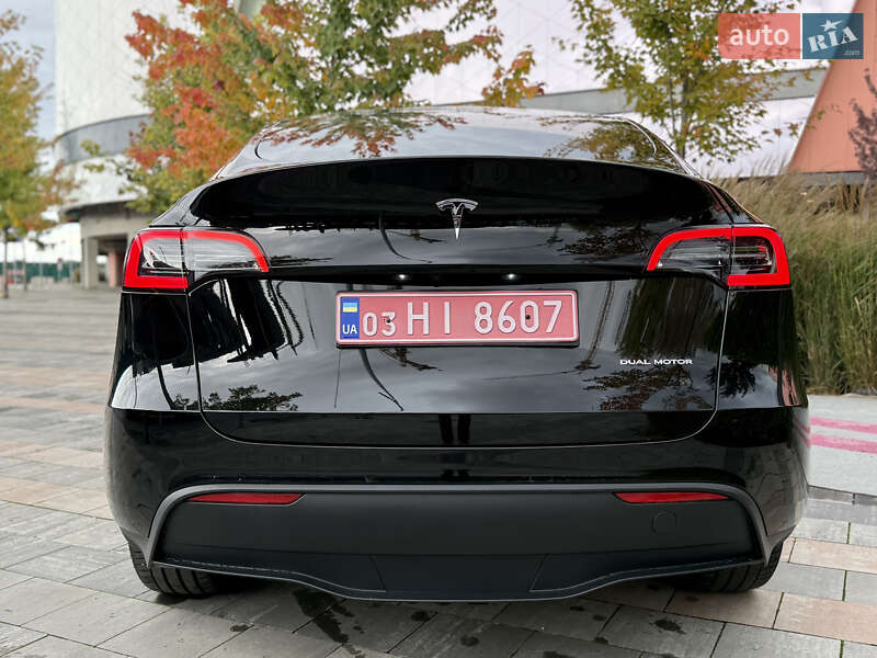 Внедорожник / Кроссовер Tesla Model Y 2023 в Киеве