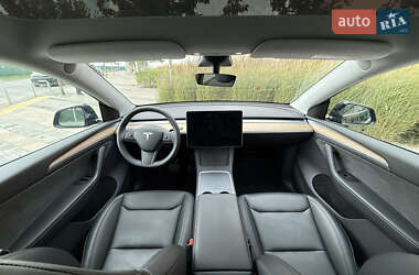 Позашляховик / Кросовер Tesla Model Y 2023 в 