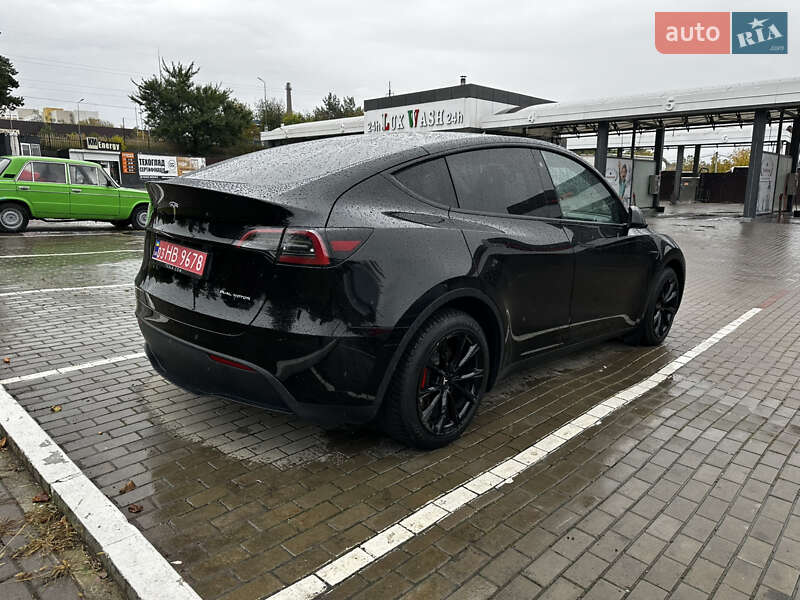 Позашляховик / Кросовер Tesla Model Y 2024 в Рівному
