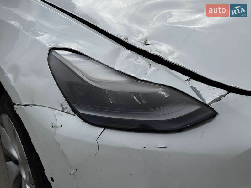 Позашляховик / Кросовер Tesla Model Y 2022 в Луцьку