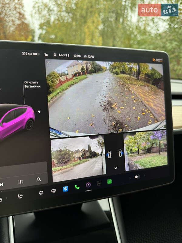 Внедорожник / Кроссовер Tesla Model Y 2020 в Вишневом