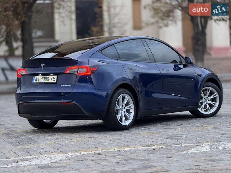 Позашляховик / Кросовер Tesla Model Y 2021 в Харкові