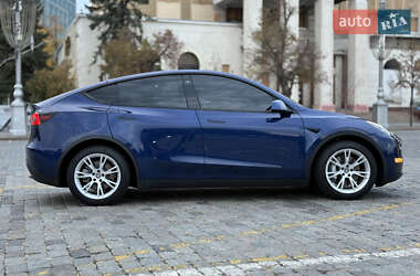 Внедорожник / Кроссовер Tesla Model Y 2021 в 