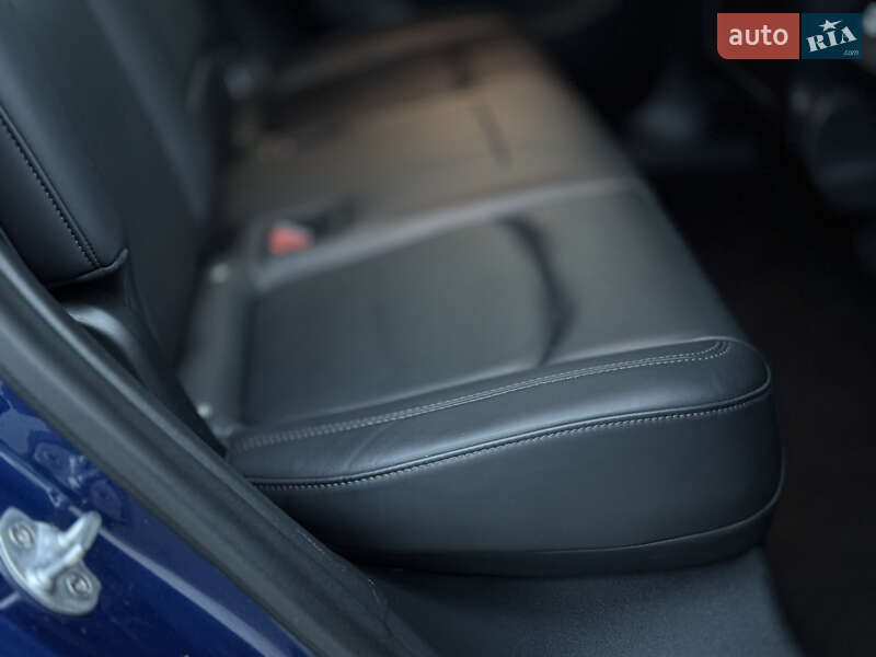 Позашляховик / Кросовер Tesla Model Y 2021 в Харкові