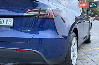 Внедорожник / Кроссовер Tesla Model Y 2021 в 