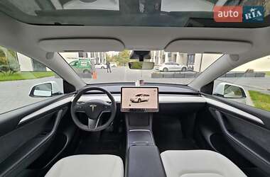 Позашляховик / Кросовер Tesla Model Y 2023 в 