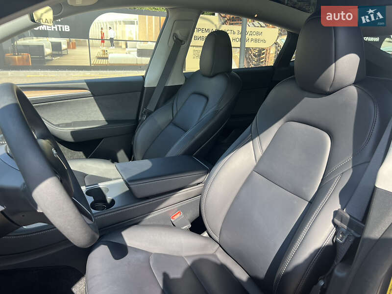 Позашляховик / Кросовер Tesla Model Y 2023 в Львові