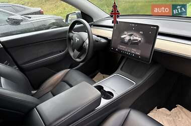 Позашляховик / Кросовер Tesla Model Y 2022 в 