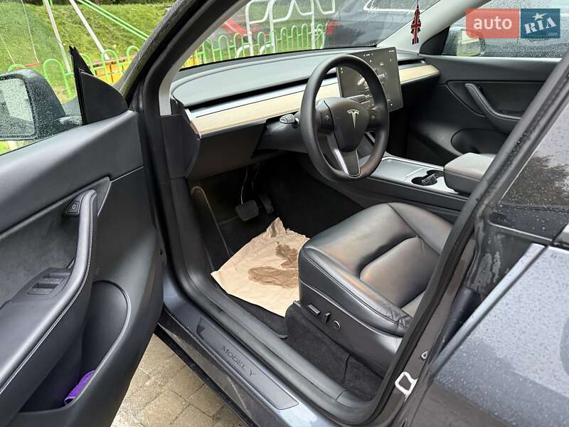 Внедорожник / Кроссовер Tesla Model Y 2022 в Львове