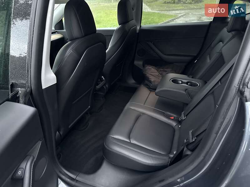 Внедорожник / Кроссовер Tesla Model Y 2022 в Львове